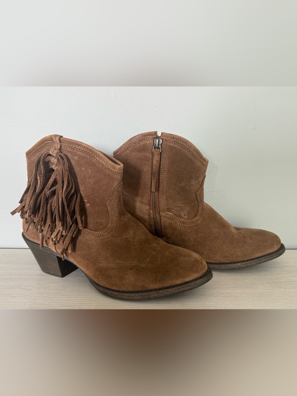 Ariat Duchess Western Bootie Fringe - Premium Full-Grain Suede - US 5.5